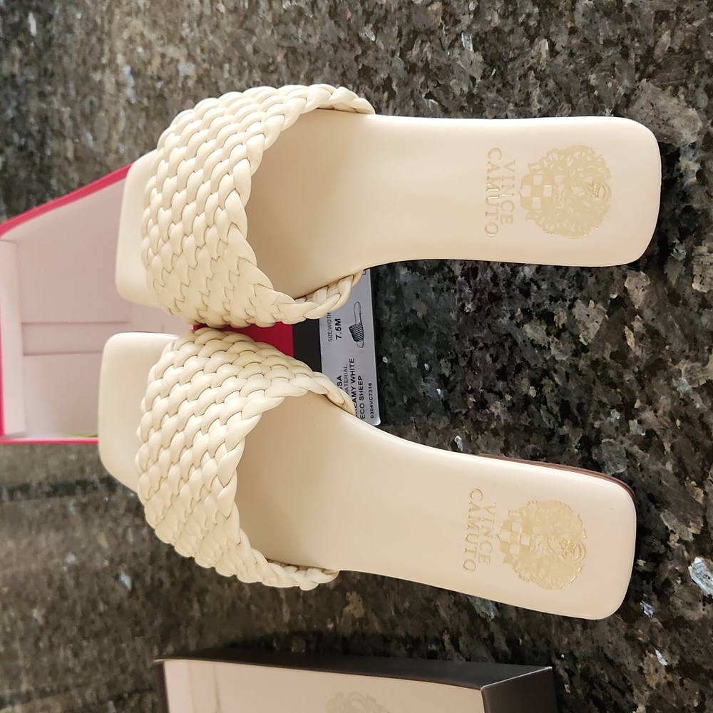 Vince Camuto flats